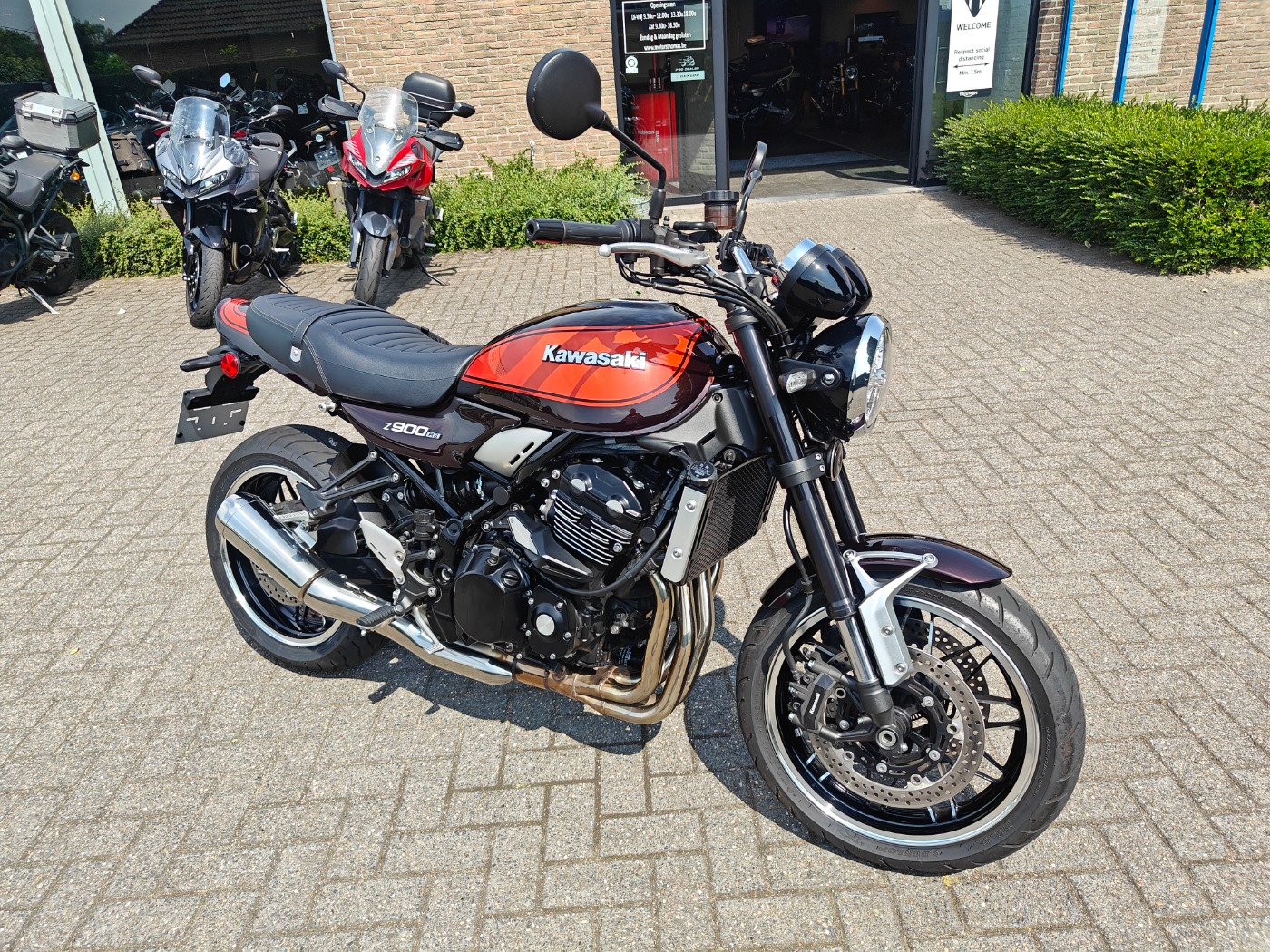 Z900RS