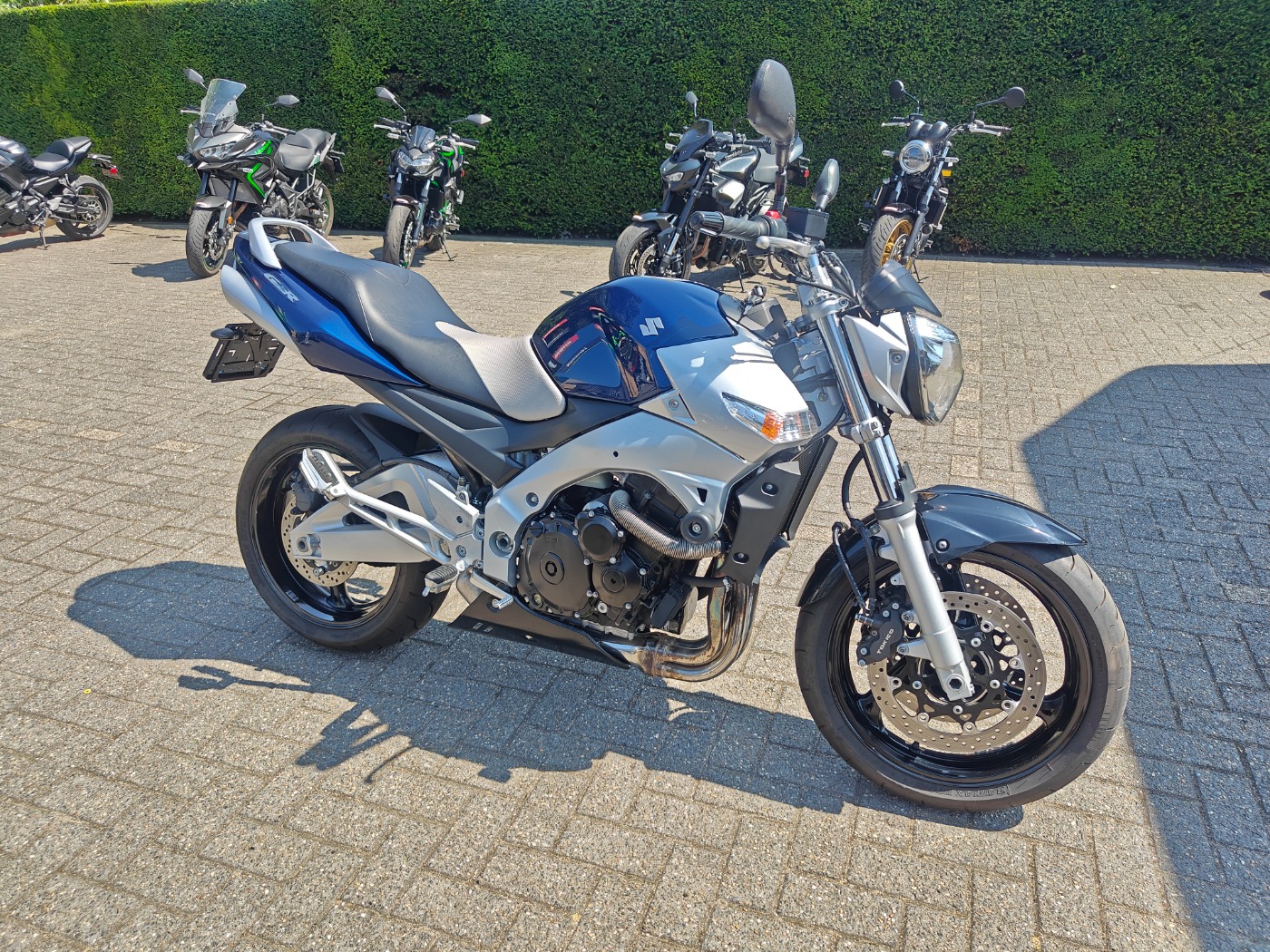 GSR600
