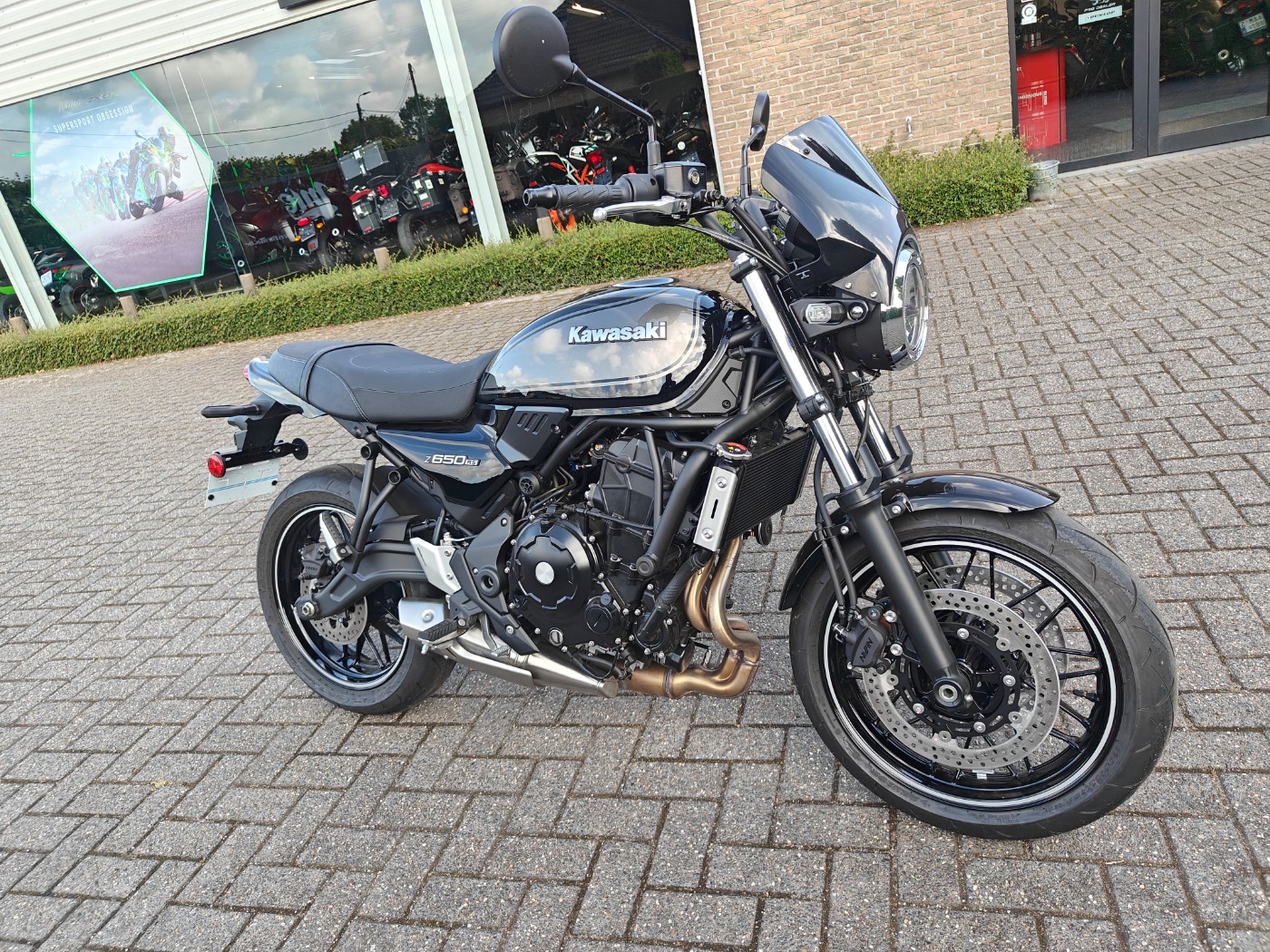 Z650RS zwart